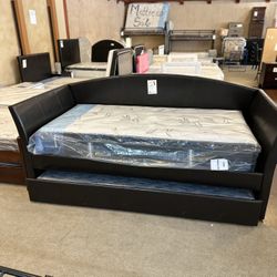 Twin Faux Leather Trundle Bed 