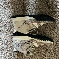 Basketball Shoes 9.5 Men’s 