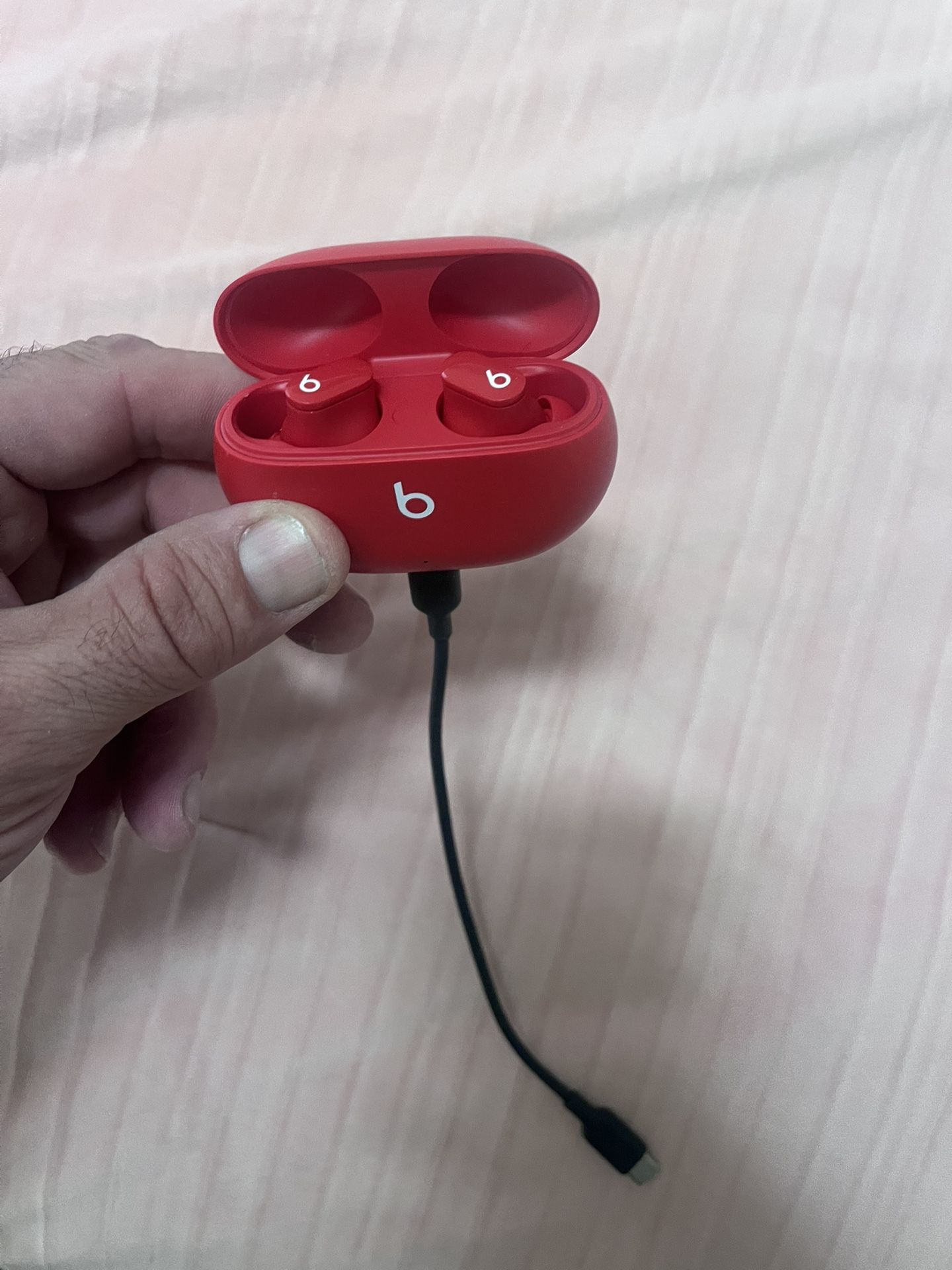 BEATS EAR BUDS