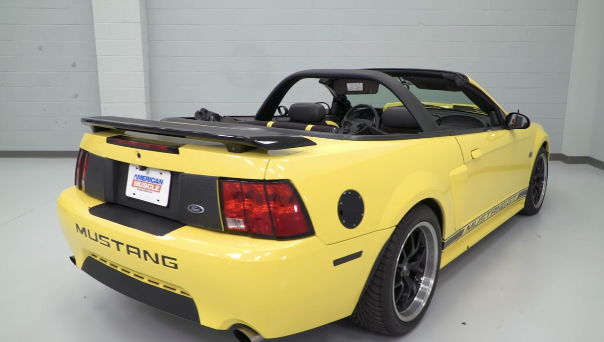 99-04 Mustang Styling Bar