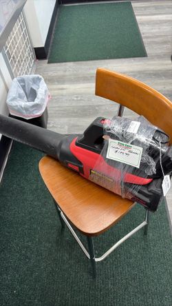 Snap on blower