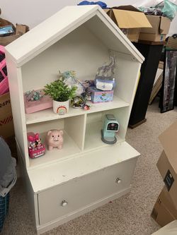 Pottery Barn Kids Bookcase With Drawer