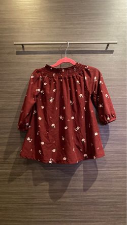OLD NAVY girls size 5 red floral blouse.