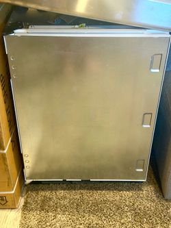 Mint, flawless condition newer model Sub-Zero 24" under-counter refrigerator (Model UC-24R).