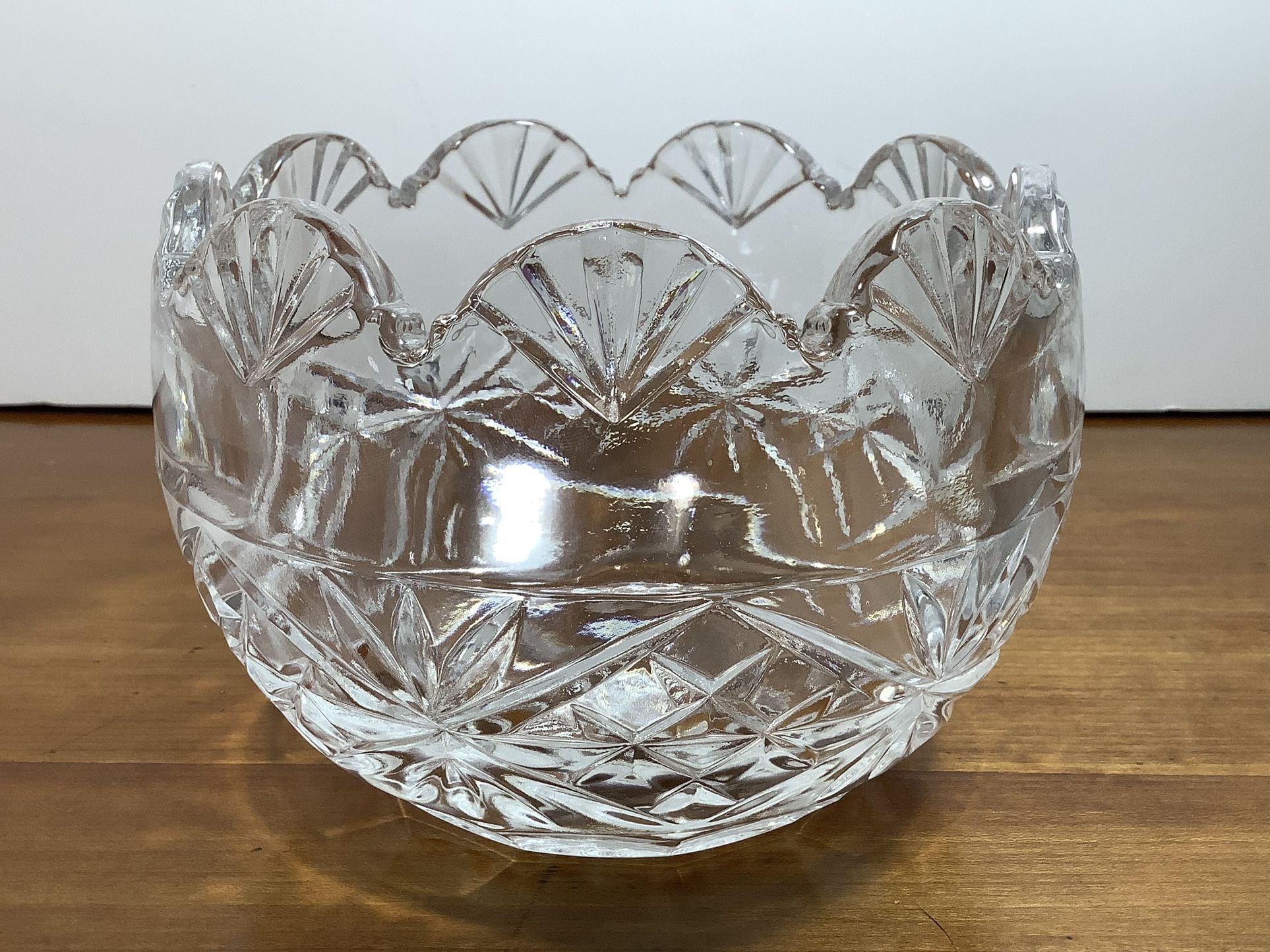 VINTAGE BOHEMIAN CRYSTAL ORNATE ROSE BOWL
