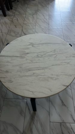 Heavy round coffee table