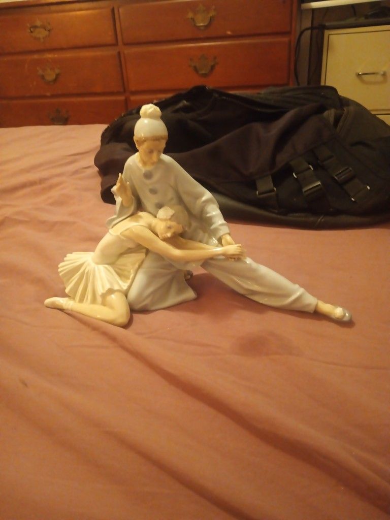 Lladro Figurine Closing Scene Ballerina Stunning Collectible