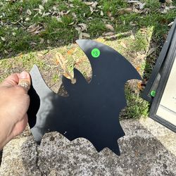 Bat sign