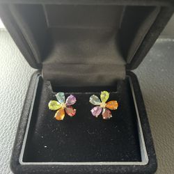 18k Stud Earrings With Diamond And Gemstones