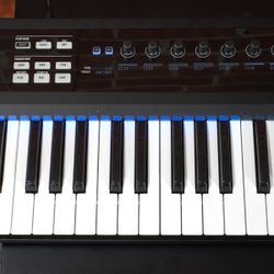 Native Instruments Komplete Kontrol S49 Keyboard