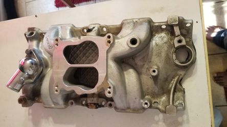 SBC  Dual Plane Intake 