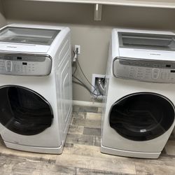 Waher and Dryer together 