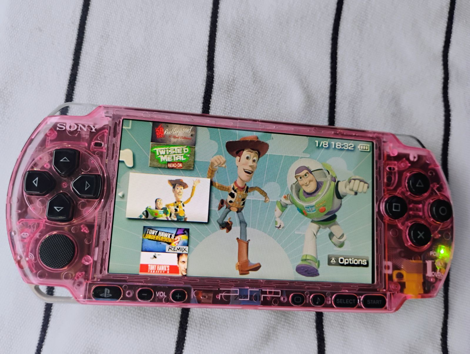 CLEARPINK / BLACK * 3001 * - SLIM - PSP WITH 5,000 GAMES