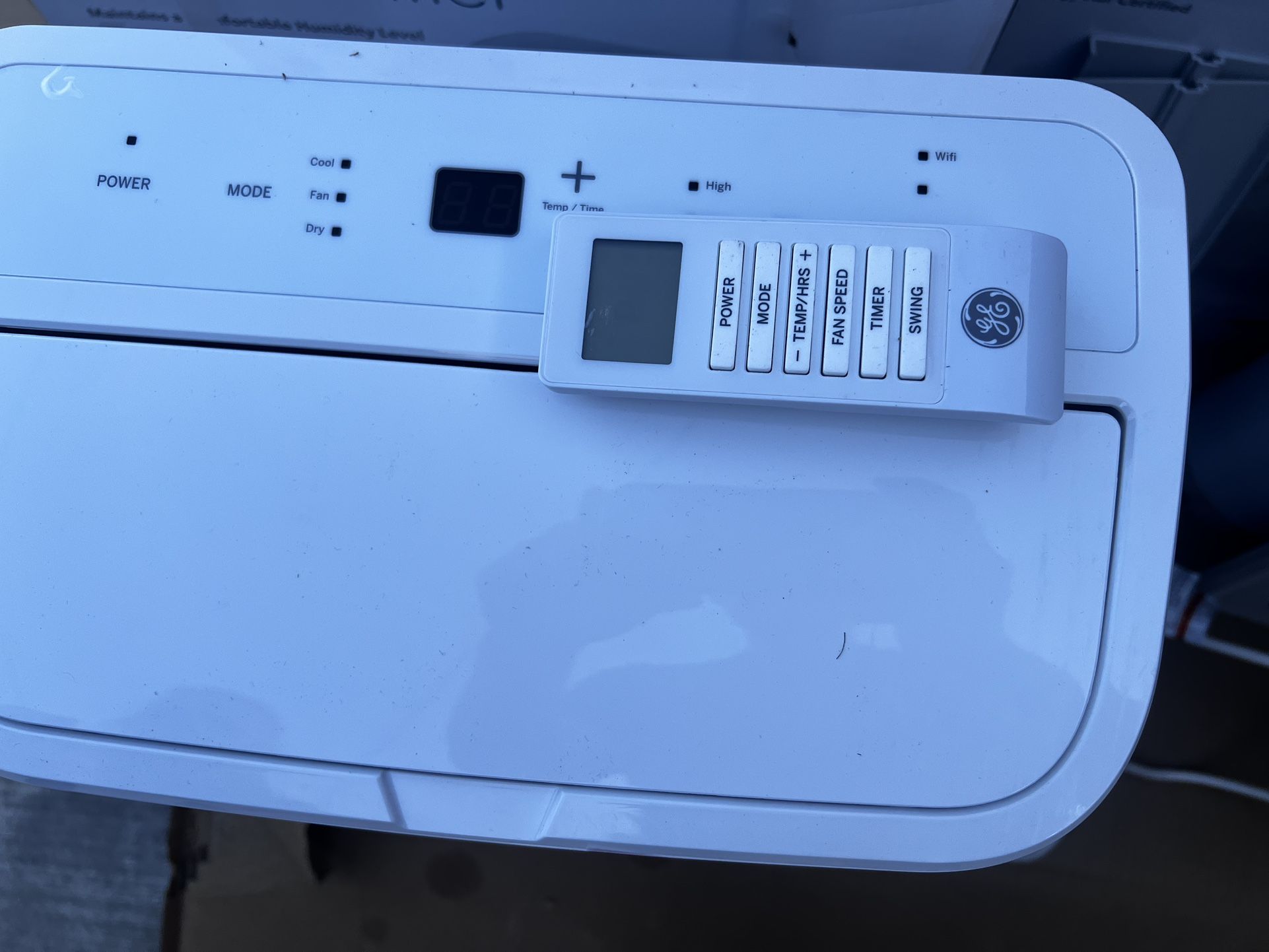 11,000 BTU GE Portable Air Conditioner