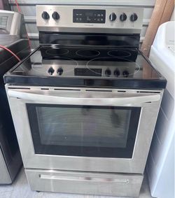 Frigidaire stainless steel stove amd oven / same day delivery