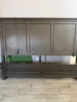 King size bed for sale