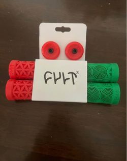 Cult crew ak Rasta grips