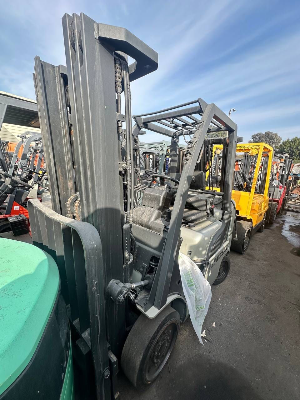 Nissan 3 Stages Forklift 5500 Lbs