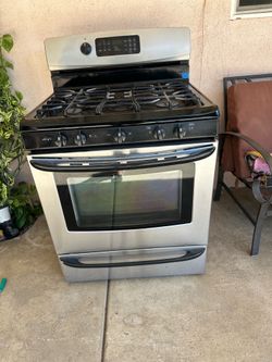 Gas stove