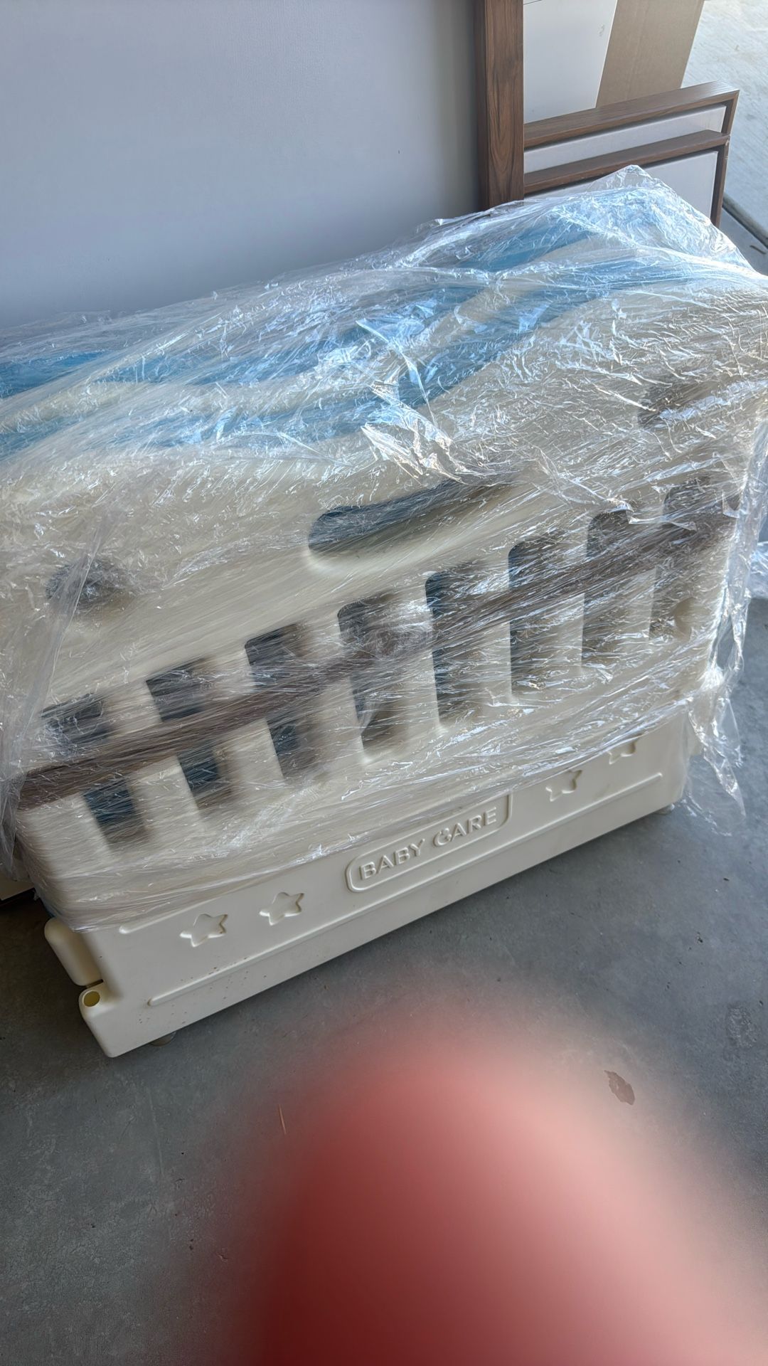 Foldable playpen, 10 panels