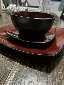 Dishes. Only A Set Of 3