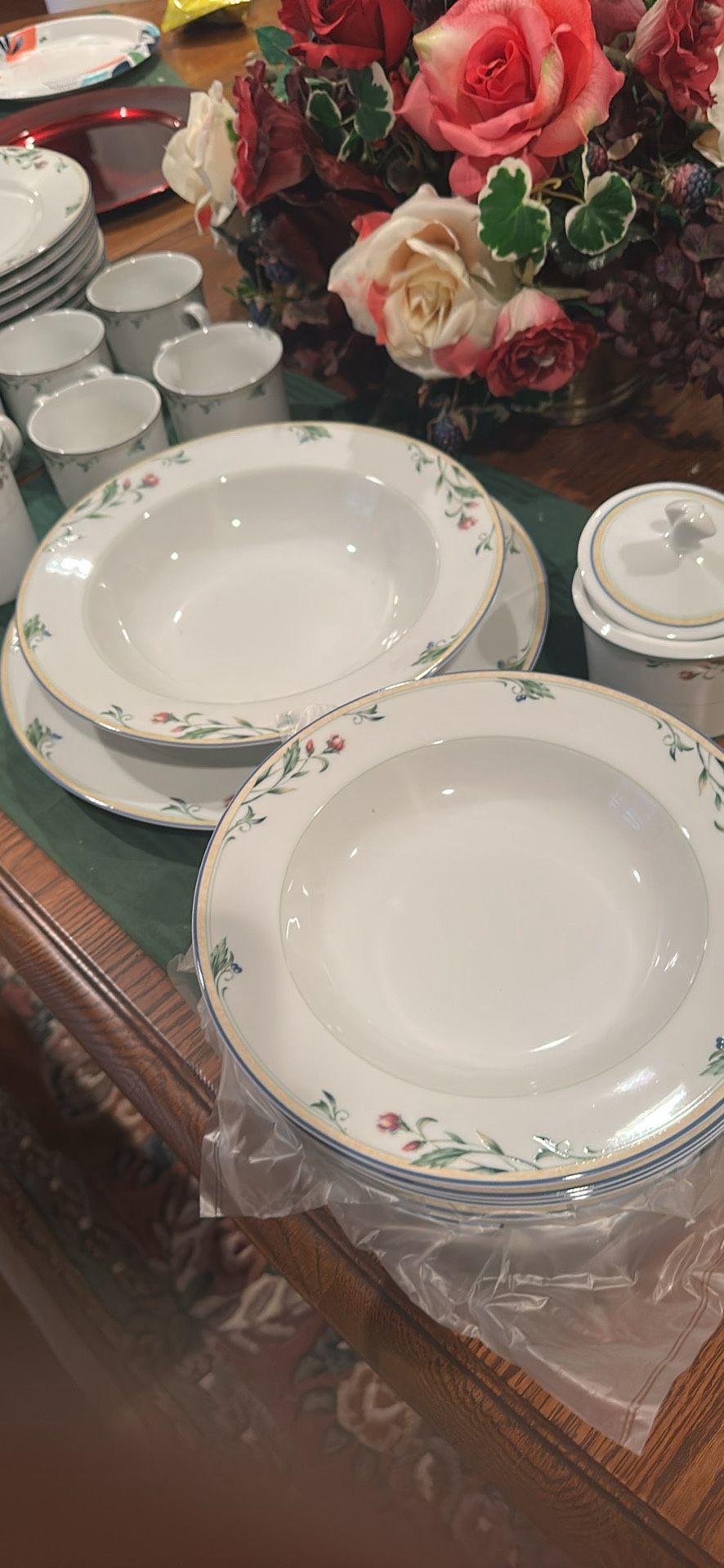 Mikasa fine china 44 piece set(discontinued)