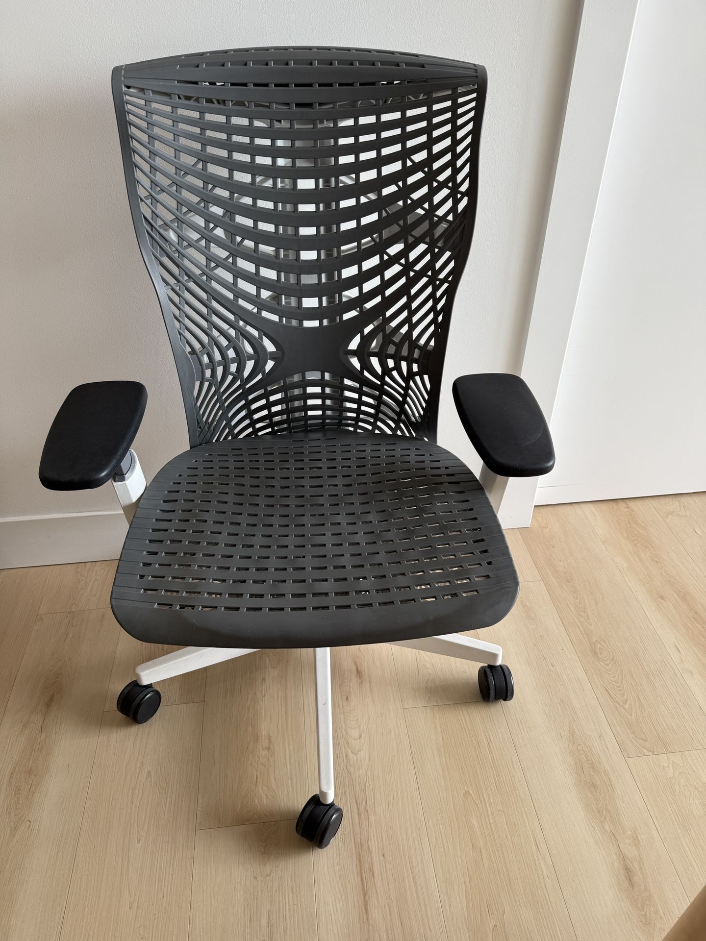 Autonomous Ergo Chair