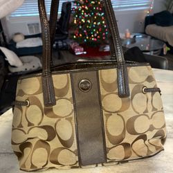 Coach purse 