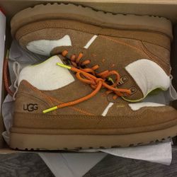 UGG Sneakers 