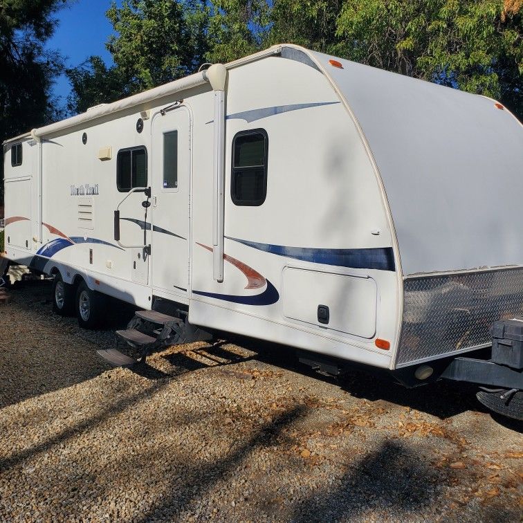 2011 Sold New In 2012, Heartland North Trail 35 Ft. 2 Lg SLIDE-OUTS
