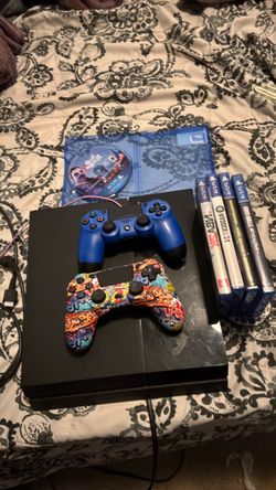 PS4 slim w 5 games