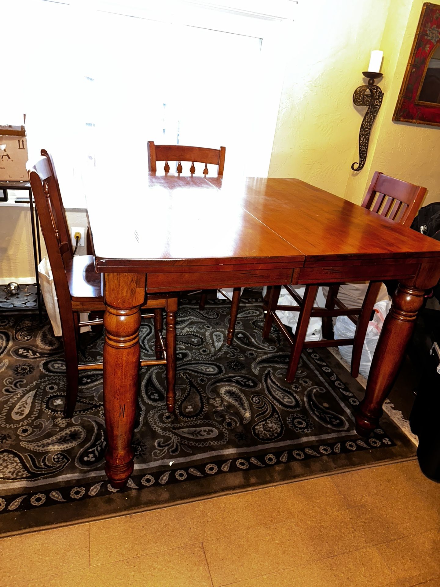 Dining Room Table 