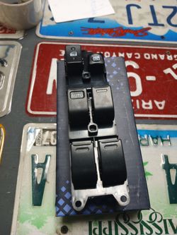 New 03-05 Toyota Rav4 Front left Window Master Switch
