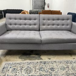 Great Condition Gray Futon Couch 🚚FREE DELIVERY 🚚 