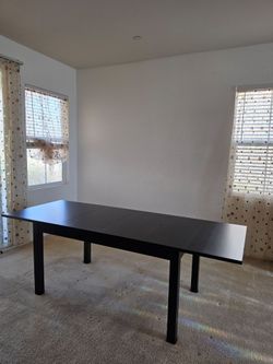 Ikea Dinning Table 4 - 8 persons Black First Come Get it need it gone asap