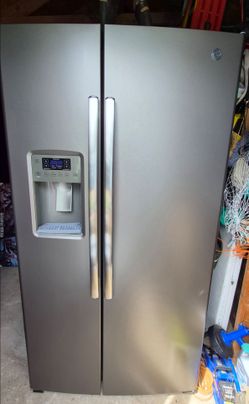 GE two door refrigerator