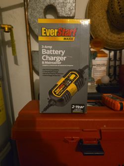 EverStart 3-amp Battery Charger 