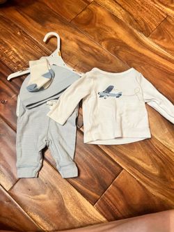 Baby boy carter’s newborn airplane set. New