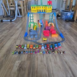 Thomas And Friends Super Station Plus Minis