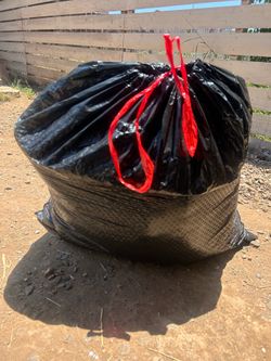 Full bag of women’s clothes; large thru XXL