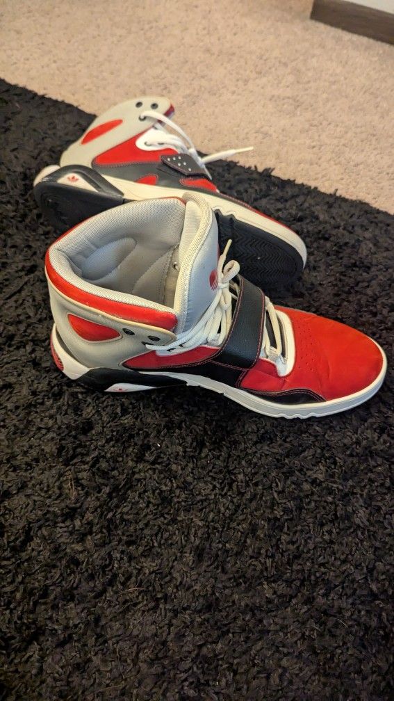 Adidas Js Instinct Sz. 11