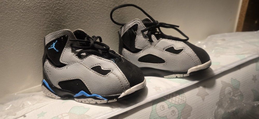 Air Jordan Child Shoes Size 6C