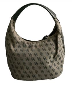 Dooney & Bourke Signature Canvas Leather Hobo Purs