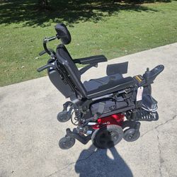 Quickie Pulse 6 Wheel Chair