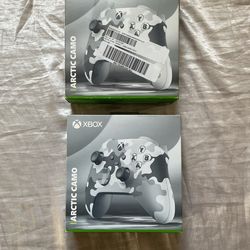 2 Arctic Camo Xbox Controller