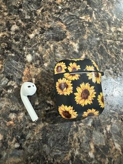 2nd Generation Air Pod Left ear only With charger Case