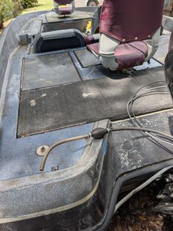 1993 Astro 19' bass boat W/ 1985 Mercury 150 HP