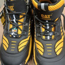 CAT NON-METALLIC. SIZE 9.5