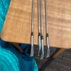 Northwestern Custom Three Iron 5 Iron 7 Iron 9-iron Golf Clubs 