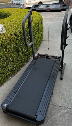 Treadmill - foldable